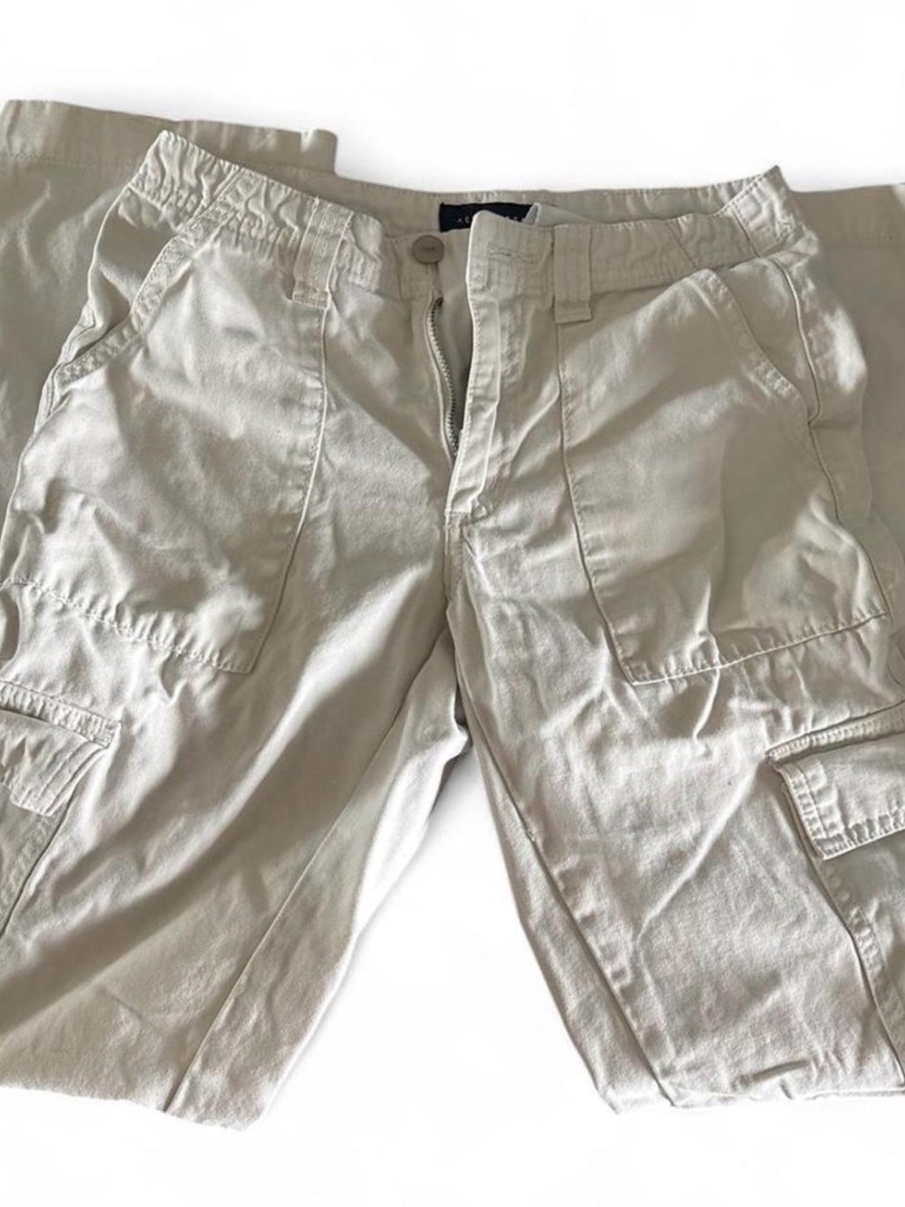 Aeropostale Woman’s Beige Cargo Shorts with Utility Pockets